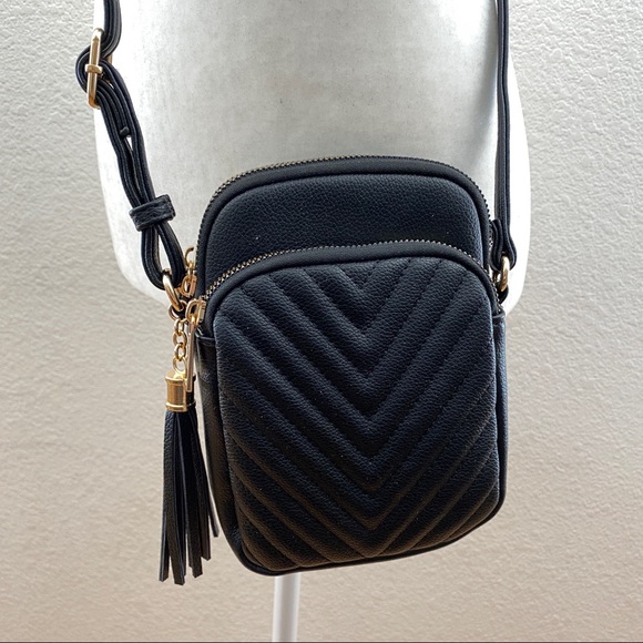 NWOT Mali & Lili Josie Triple Zip Chevron Crossbody - Picture 2 of 4